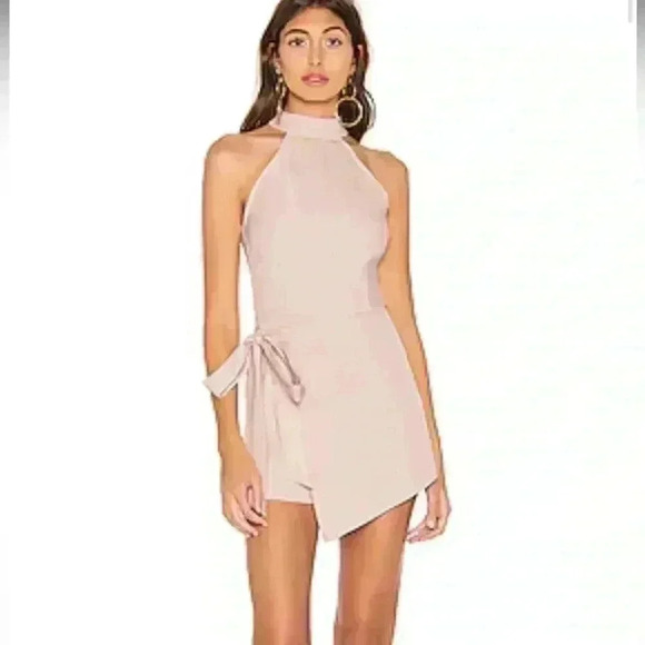 Superdown Gigi Tie Waist Romper NWT - Picture 1 of 5